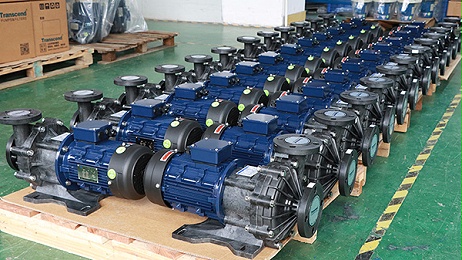 耐腐蚀磁力泵与离心泵的区别——哪种更适合化工行业？